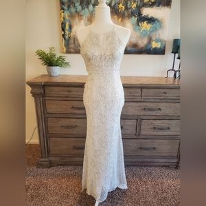 Silver and white lacy LuLus elegant dress